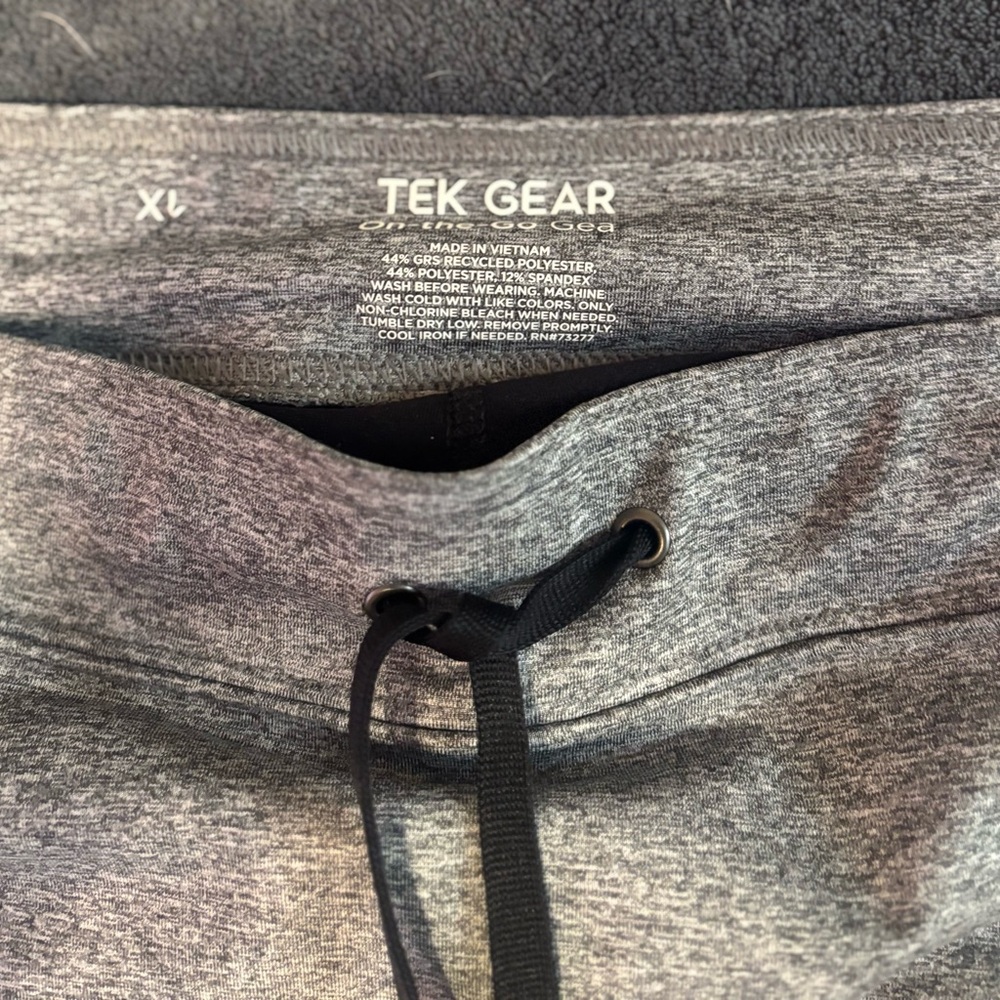 tek gear Gray Athletic Drawstring Skort with Zip Pockets - Picture 2 of 3